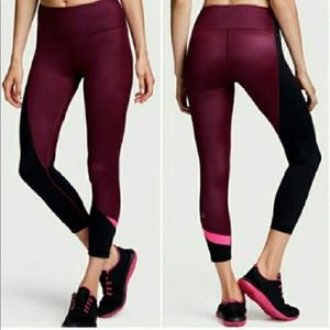 VIctoria’s Secret VSX Pink Sport Workout Capri